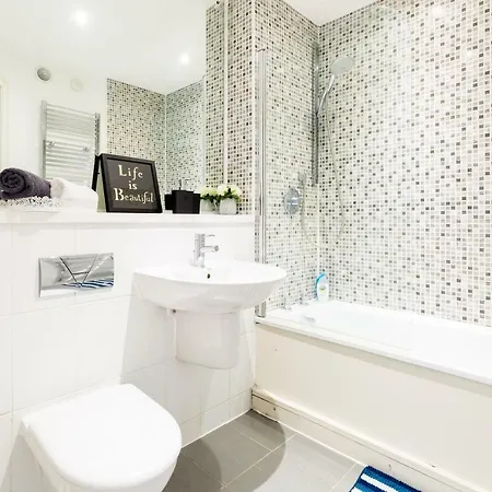 Apartman City Suites By Roche Birmingham